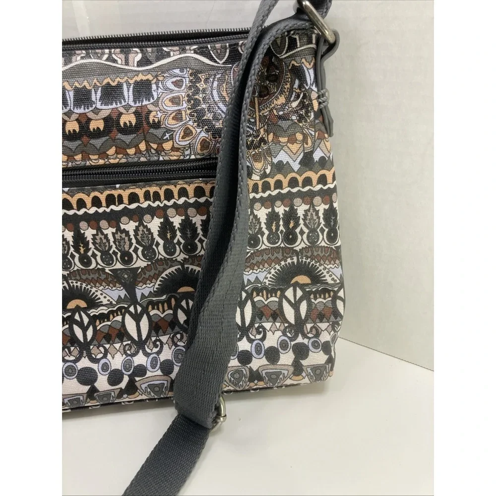 NWT Sakroots‎ Purse Crossbody Bag Desert Strip Peace Sign Style 109651